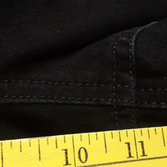 Jones New York Black Gramercy Curvy Bootcut Jeans - Picture 7 of 11
